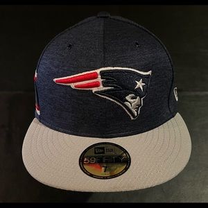 NFL New England Patriots Cap NWT sz 7 55.8 cm